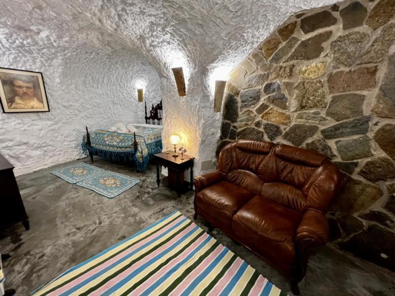 Cuevas La Veranda Orce Bagian luar foto